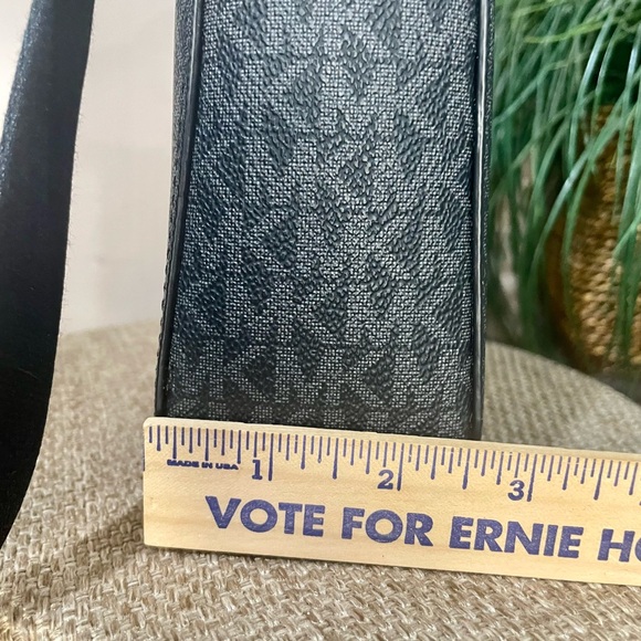 Michael Kors Black Jersey Crossbody Bag NWT - Picture 10 of 10